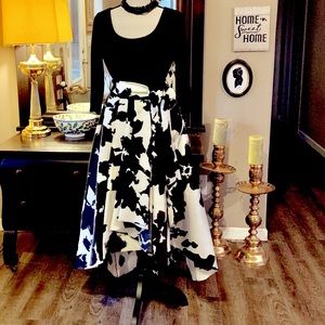 Classic Black & White High Low Show Stopper